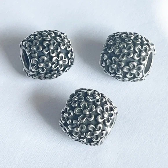 PANDORA Rare Perfect Posies Charm Floral 
Retired Flower Bead - 790566 - Picture 7 of 8